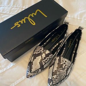 Snakeskin flats